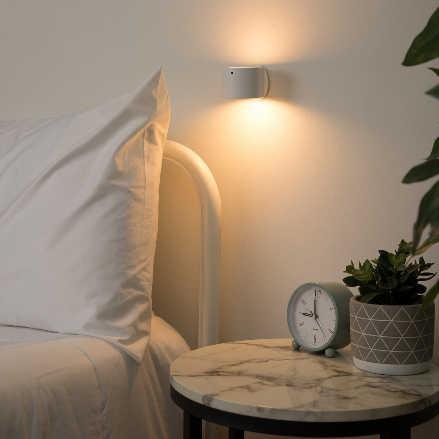 LED Rechargeable Wall Light™